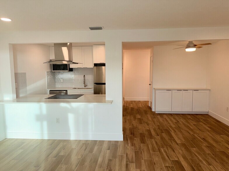Building Photo - 3715 42nd Way S