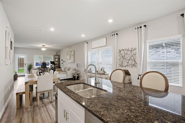 Building Photo - 5005 Emerald Hl Dr