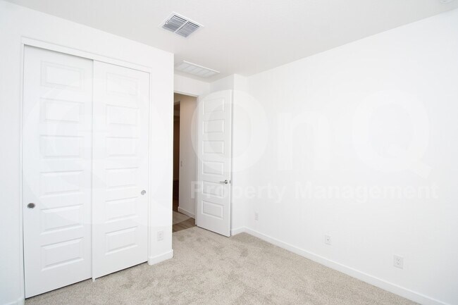 Building Photo - 2064 W Sienna Bouquet Pl