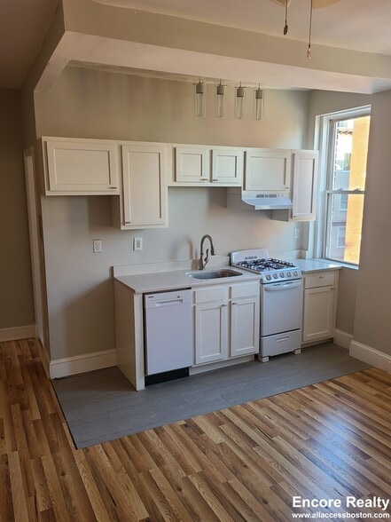 Building Photo - 1185 Commonwealth Ave