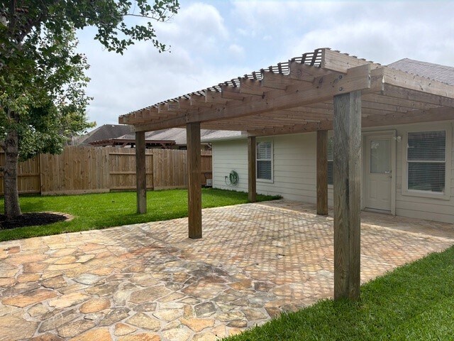 Building Photo - 32327 Cross Spring Park Ln