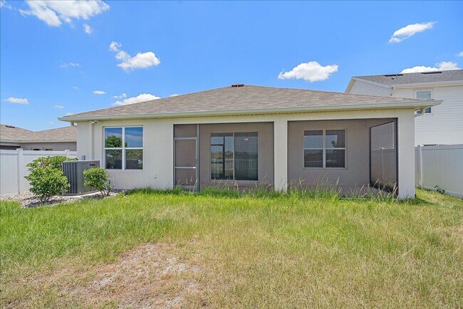 Building Photo - Annual 4 bed/2 bath Single Family Home