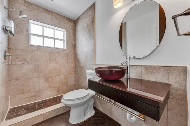 Building Photo - 9750 SW 74th St