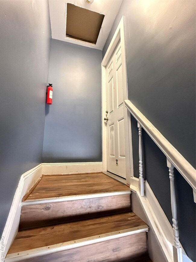 Building Photo - 136 Fairview Blvd