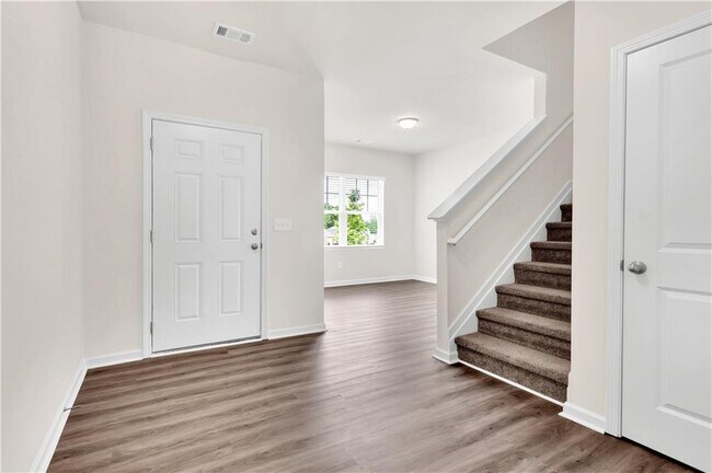 Building Photo - 4715 Bluffton Ct