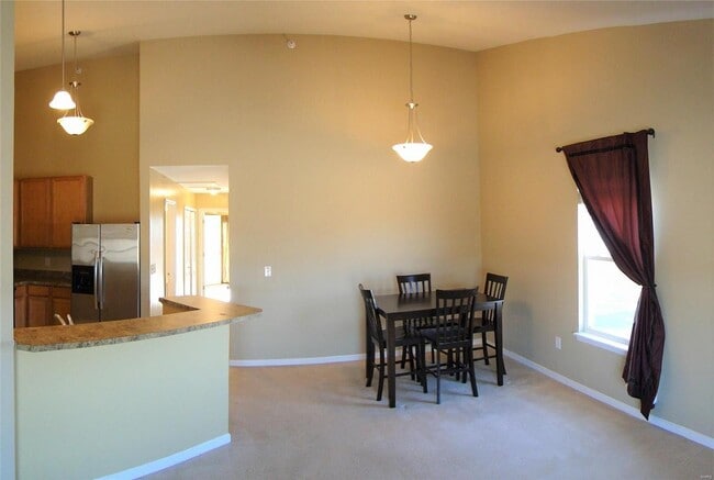 Building Photo - 712 Harbor Woods Dr
