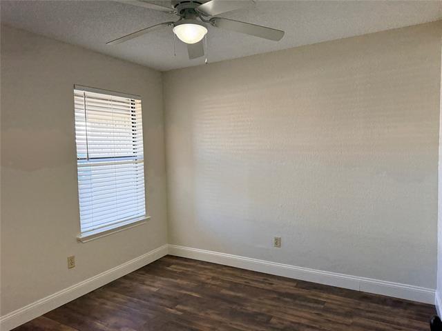 Building Photo - 1606 Brook Glen Dr