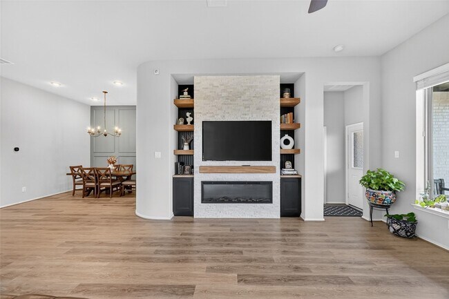 Building Photo - 4731 Cedar Butte Ln