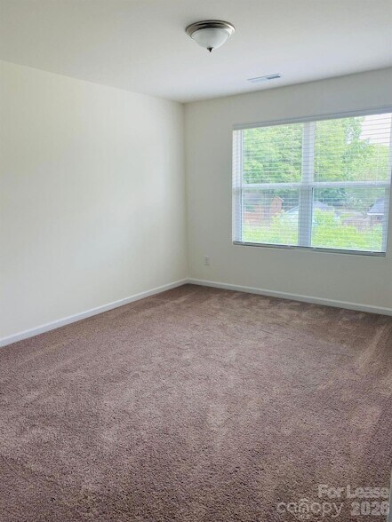 Building Photo - 2897 Yeager Dr NW