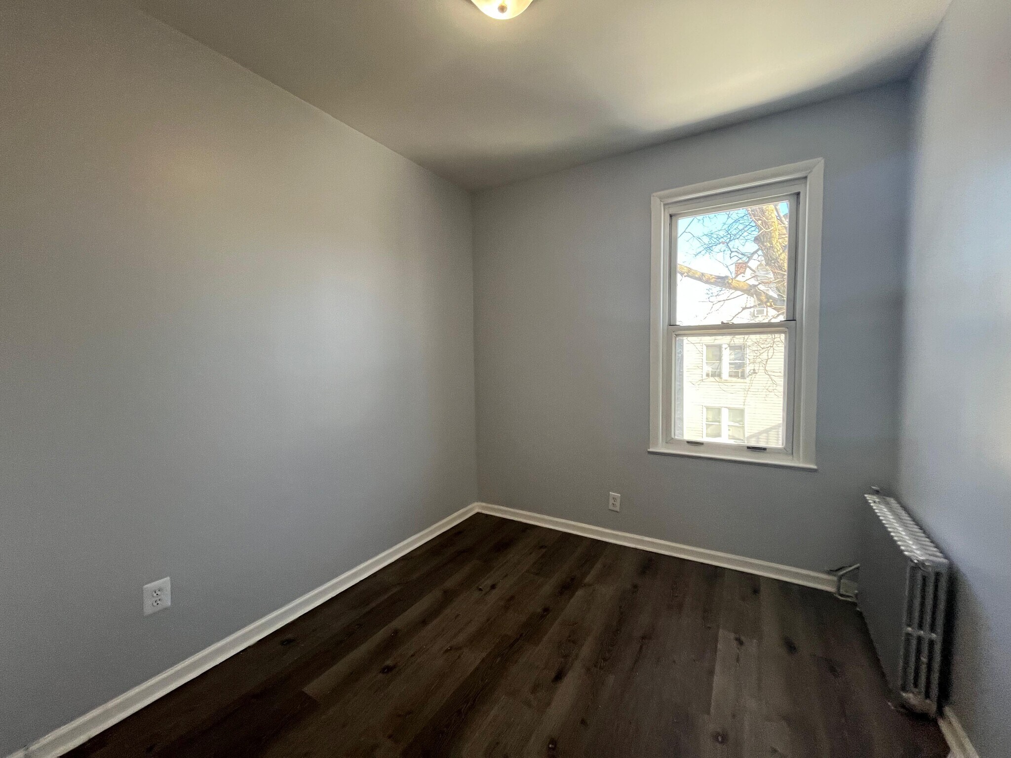 Building Photo - 41 W 54th St