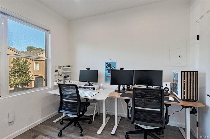 Building Photo - 922 S Country Glen Way