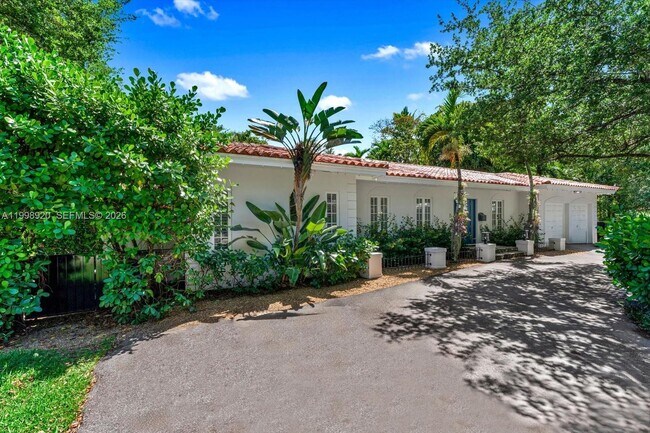 Building Photo - 186 Edgewater Dr