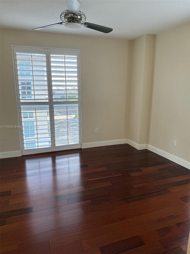 Building Photo - 7275 SW 89th St