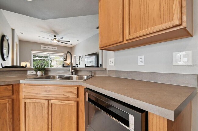 Building Photo - 7655 Citrus Blossom Dr