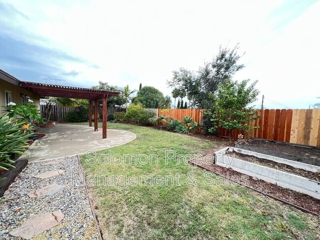 Building Photo - 3931 Genine Dr