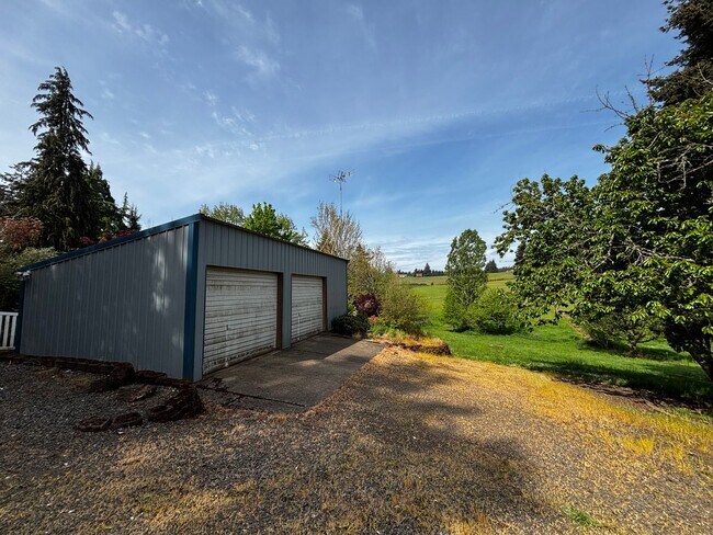 Building Photo - Rare 3-Acre 3BR Home in South Salem – Shops, Workspace & Greenhouses