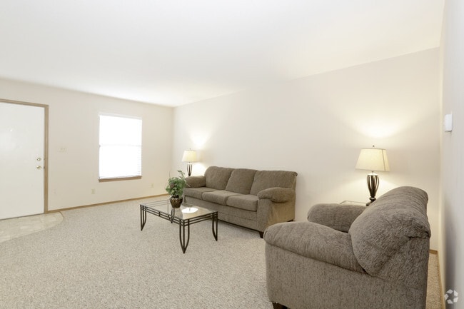 2 Bedroom 712SF - Living Room - Smith Apartments @ 1009 West Clark