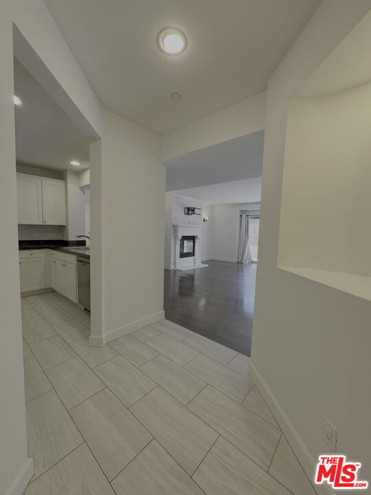 Building Photo - 1522 Amherst Ave