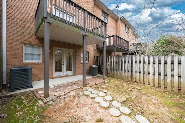 Building Photo - 3417 Wisterwood Ln