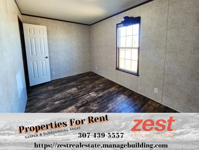 Building Photo - 1661 Scenic St