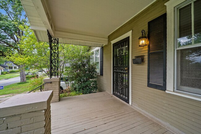 Building Photo - 5110 Lee Ave