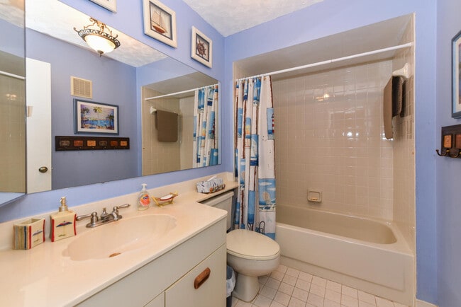 Building Photo - 209 Ocean Dunes Cir