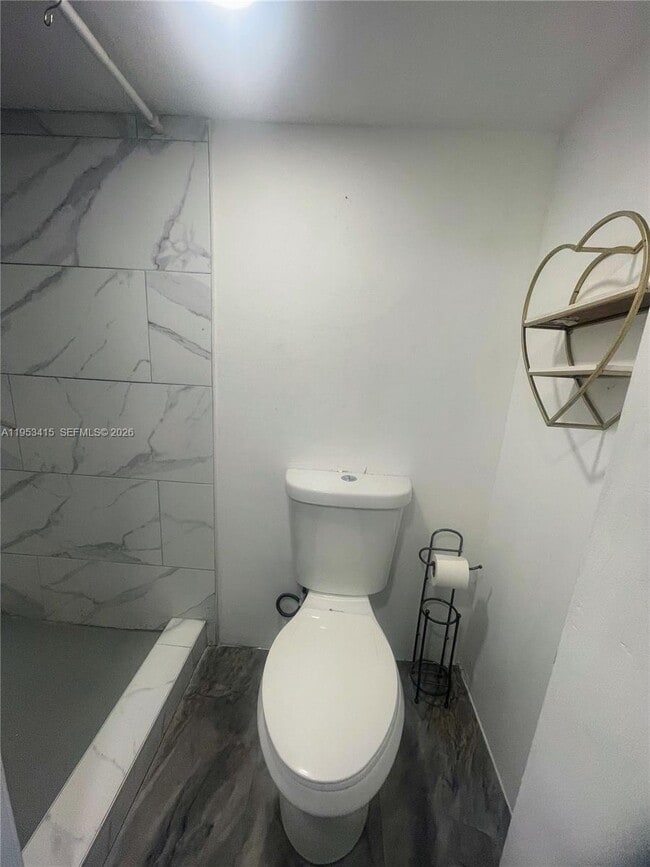 Building Photo - 1044 SW 145 Ct