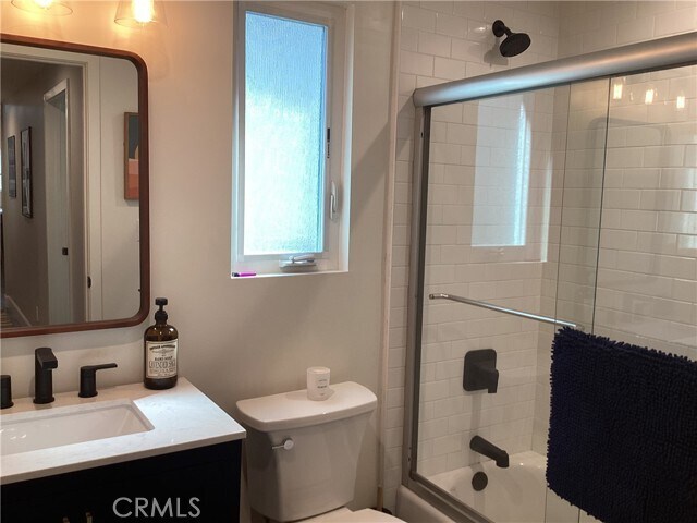 Building Photo - 233 Almon Dr