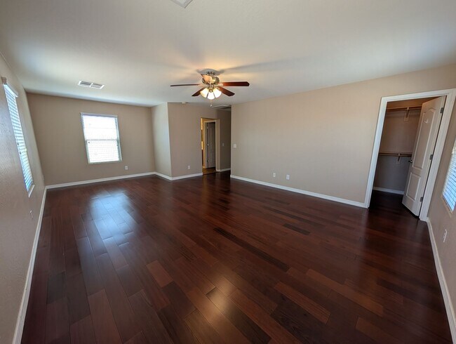 Building Photo - 4 Bedroom 3 Bathroom Circle Cross Ranch Home