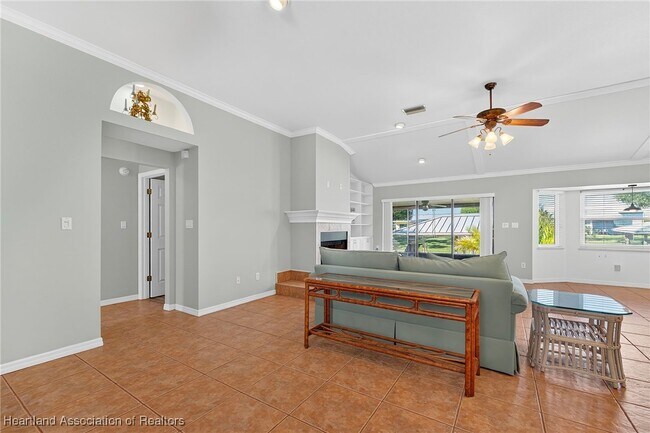 Building Photo - 105 Fern Ct