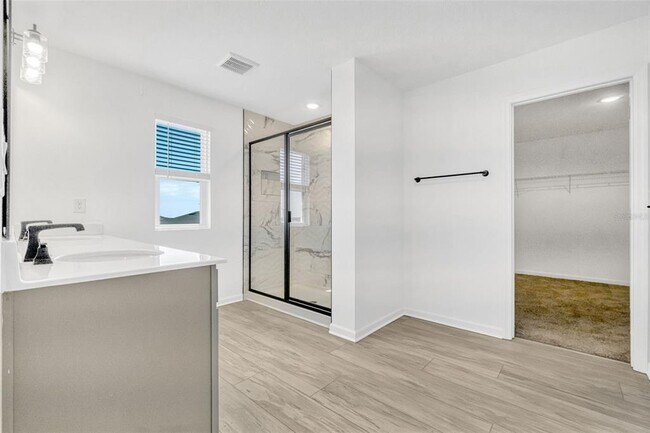 Building Photo - 1003 Sugarwood St