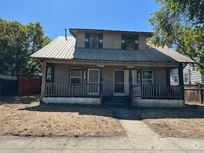 Building Photo - 2 Bedroom Unit in The Dalles For Rent