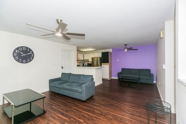 Building Photo - 95-270 Waikalani Dr. #I204