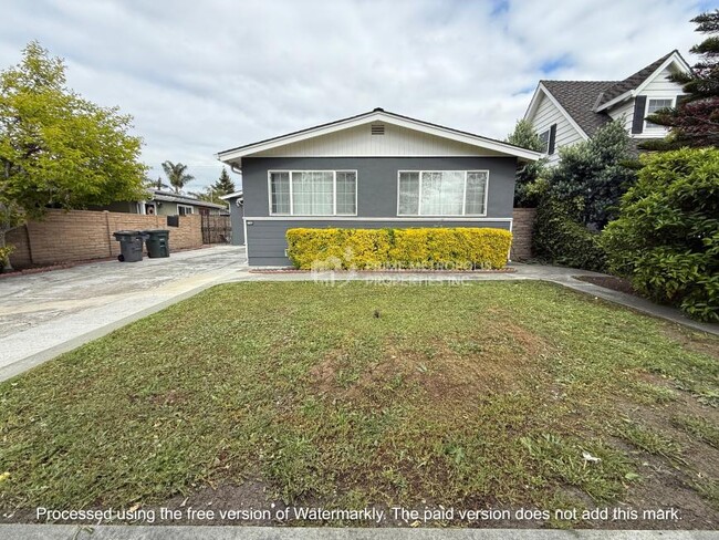 Building Photo - 3 bedroom in Sunnyvale CA 94085
