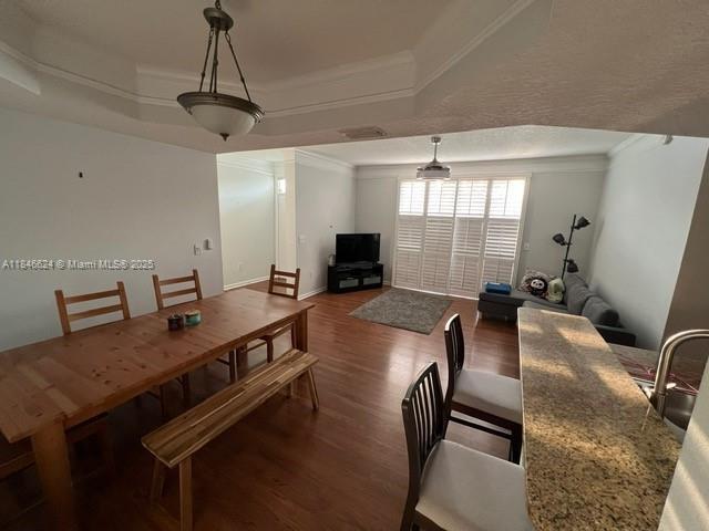 Building Photo - 2016 Alta Meadows Ln