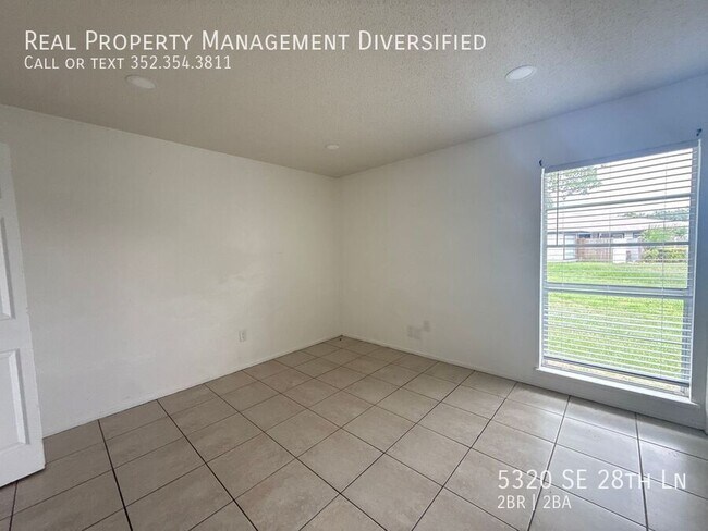 Building Photo - 5320 SE 28th Ln
