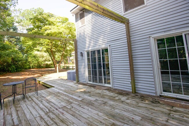Building Photo - "3-Bedroom Home on Fox Hunt Lane in Southern Pines – Cozy Living Awaits!"
