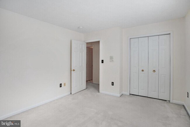 Building Photo - 4101 La Mauricie Loop