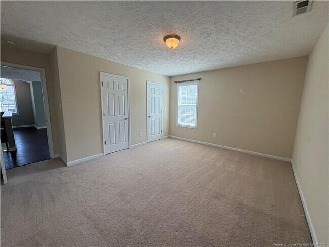 Building Photo - Experience Elegance: 4-Bedroom Gem with Granite Charm on Beaubien Drive