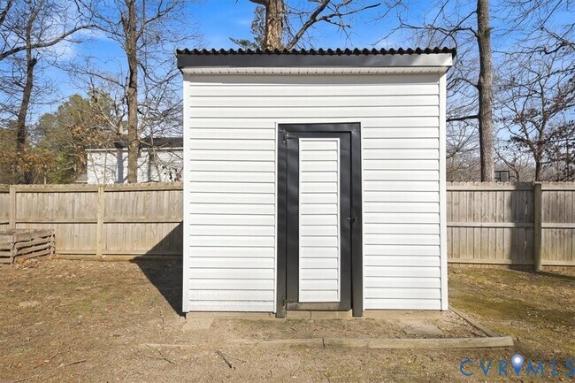 Building Photo - 115 Big Meadows Terrace