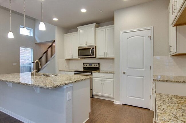 Building Photo - 3240 E Whitestone Blvd