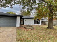Building Photo - COMPLETE REMODEL - 3 BED 2 BATH 2 CAR - LO...