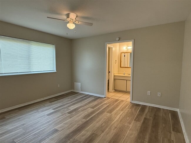 Building Photo - Recently updated in 2026 - Lovely 3 bedroom 2 bath home for lease in south Bossier City LA 71112