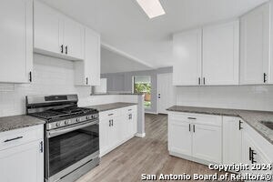 Building Photo - 5227 Cabin Lake Dr