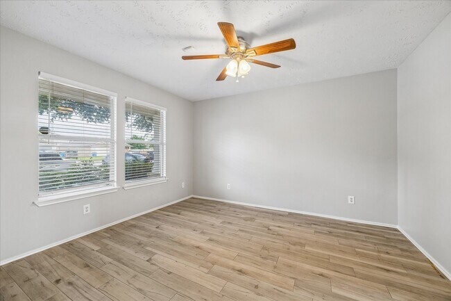 Building Photo - 21211 Grand Linden Ct
