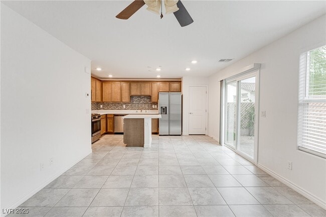 Building Photo - 371 Yellow Finch Ln