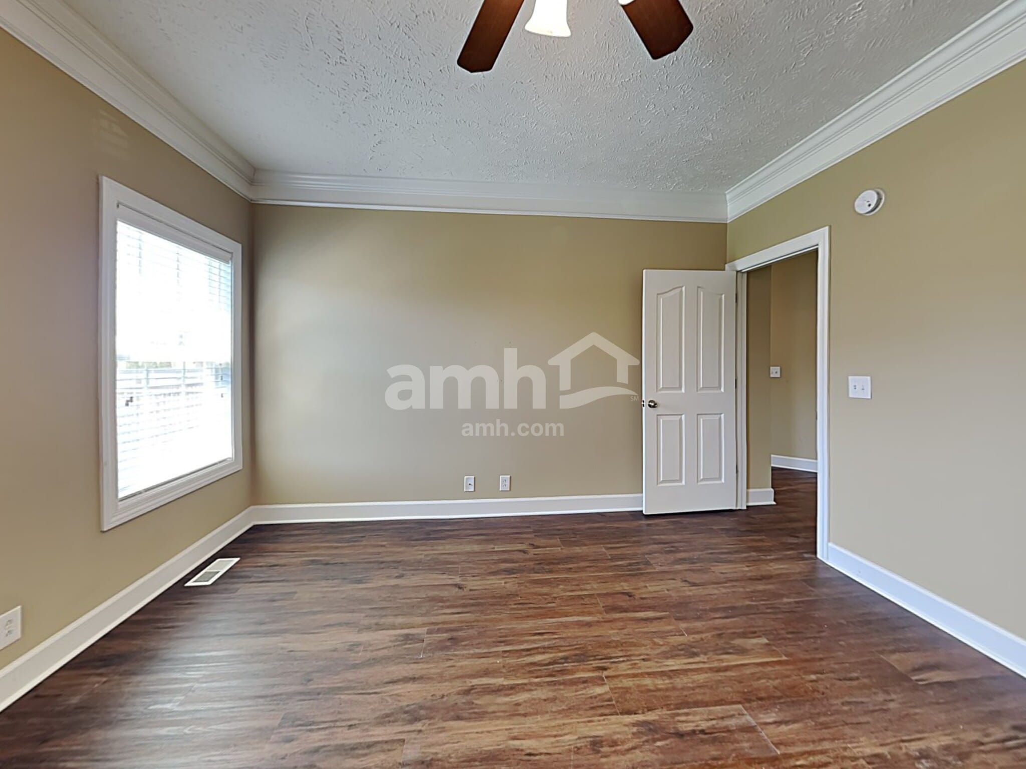 Building Photo - 1802 Potters Ct