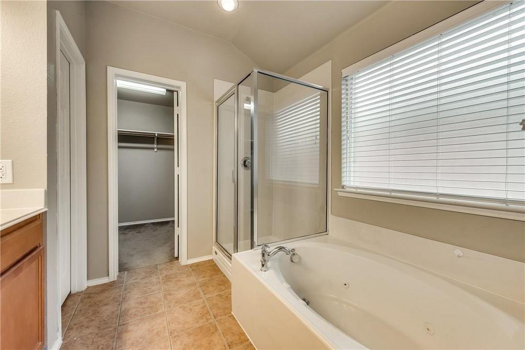 Building Photo - 2004 Zavala Dr