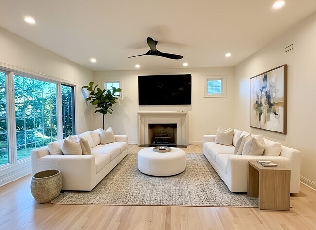 Building Photo - Luxurious Home in Legend of Bristlecomb