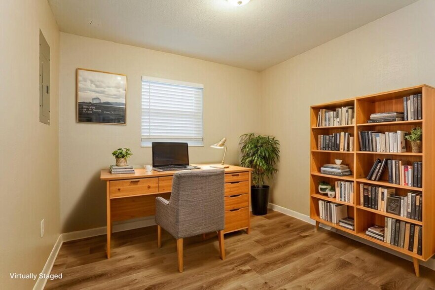 Building Photo - 2914 Lafayette St